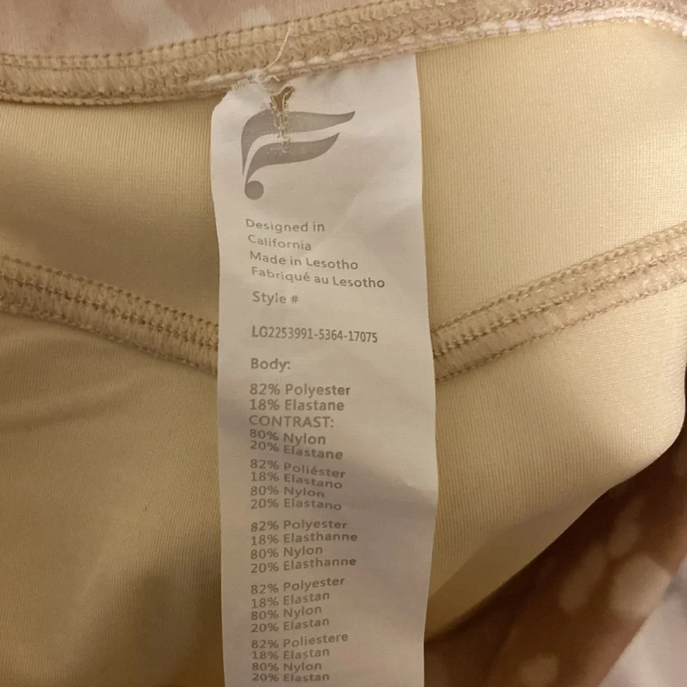 Fabletics Plus Size Oasis Pure Luxe 7/8 Leggings - Picture 11 of 12